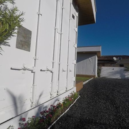 Container Guesthouse - 2 乌鲁比西 外观 照片