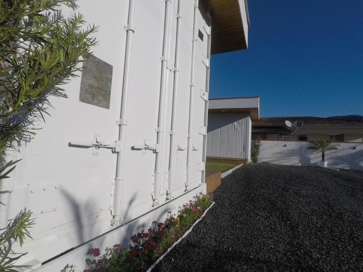 Container Guesthouse - 2 乌鲁比西 外观 照片